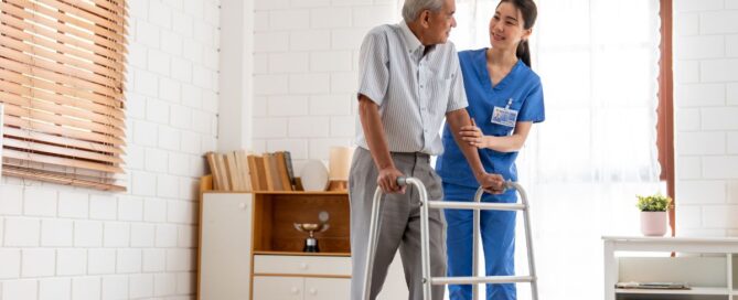 How to Choose Between Assisted Living and In-Home Care